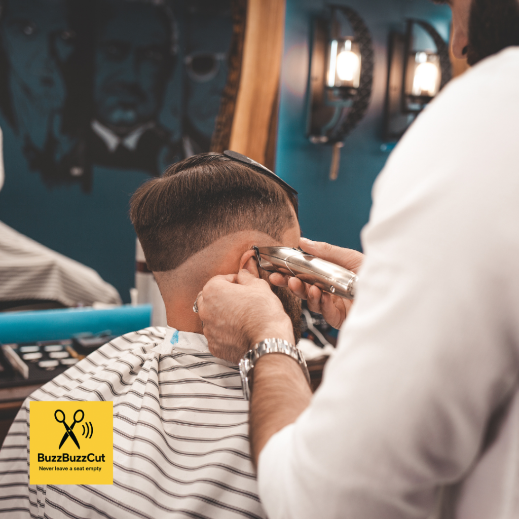 Man krijgt fade haircut bij kapper in de buurt via BuzzBuzzcut